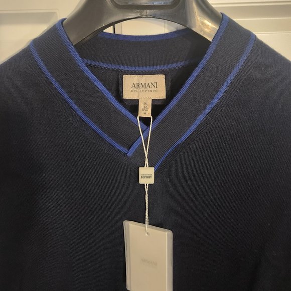 Armani Collezioni Pure Virgin Lana Wool V-Neck Jumper - Picture 2 of 10